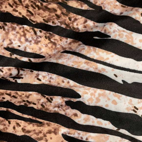 One piece strappy swimsuit - Picture 3 of 3